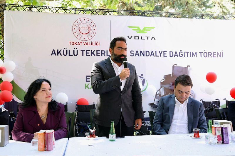 20 Akülü Tekerlekli Sandalye Tokat'ta İhtiyaç Sahipleriyle Buluştu