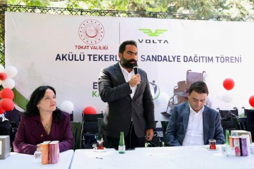 20 Akülü Tekerlekli Sandalye Tokat'ta İhtiyaç Sahipleriyle Buluştu