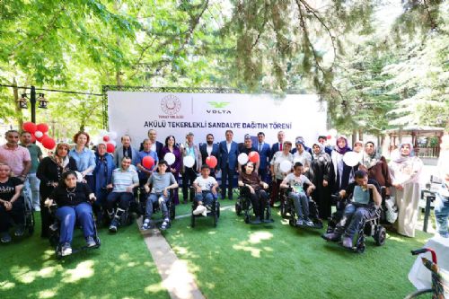 20 Akülü Tekerlekli Sandalye Tokat'ta İhtiyaç Sahipleriyle Buluştu